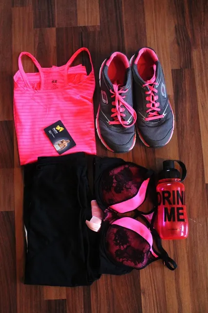 Load image into Gallery viewer, Black Mamba Criss-Cross Sports Bra
