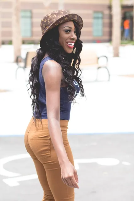 Load image into Gallery viewer, jade green tank top
