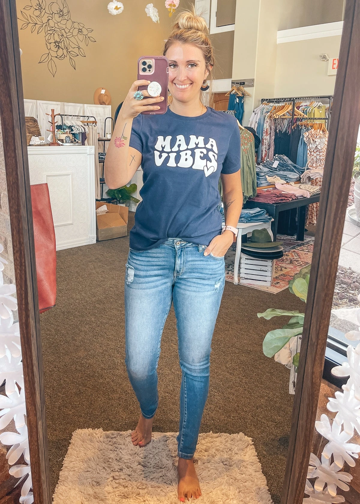 Mama Vibes Tee