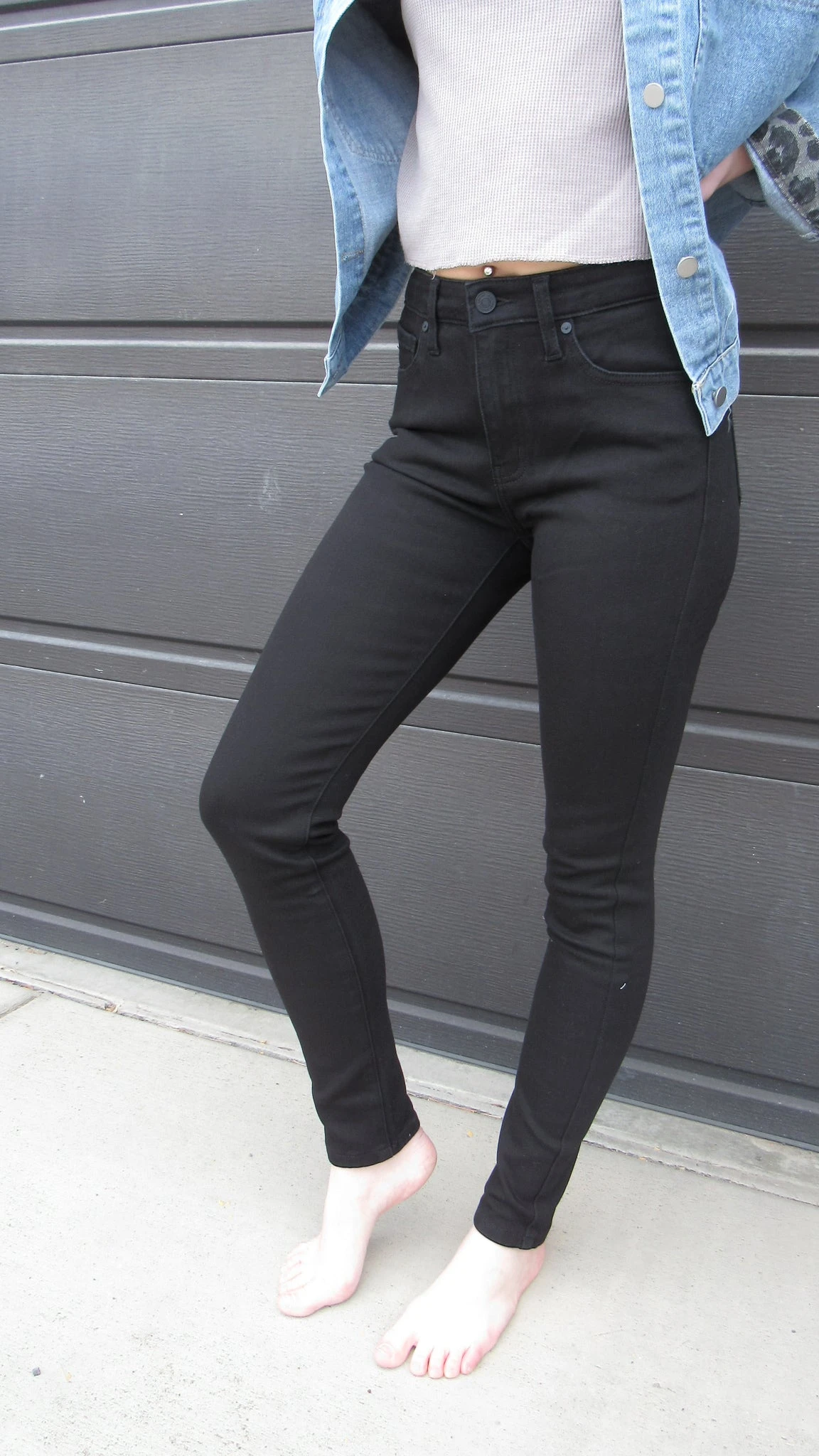 Black high waisted jeans