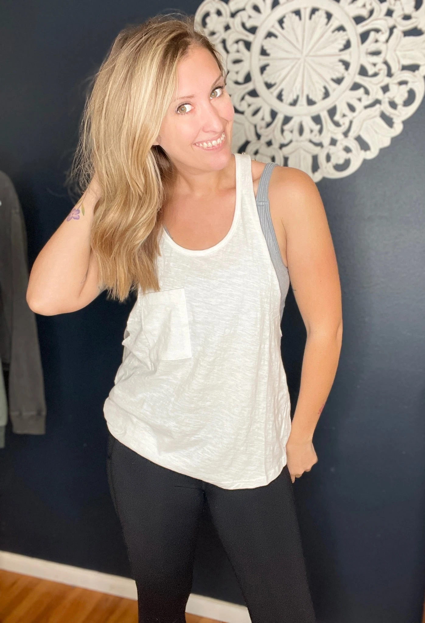 Essential Muscle Tank - White