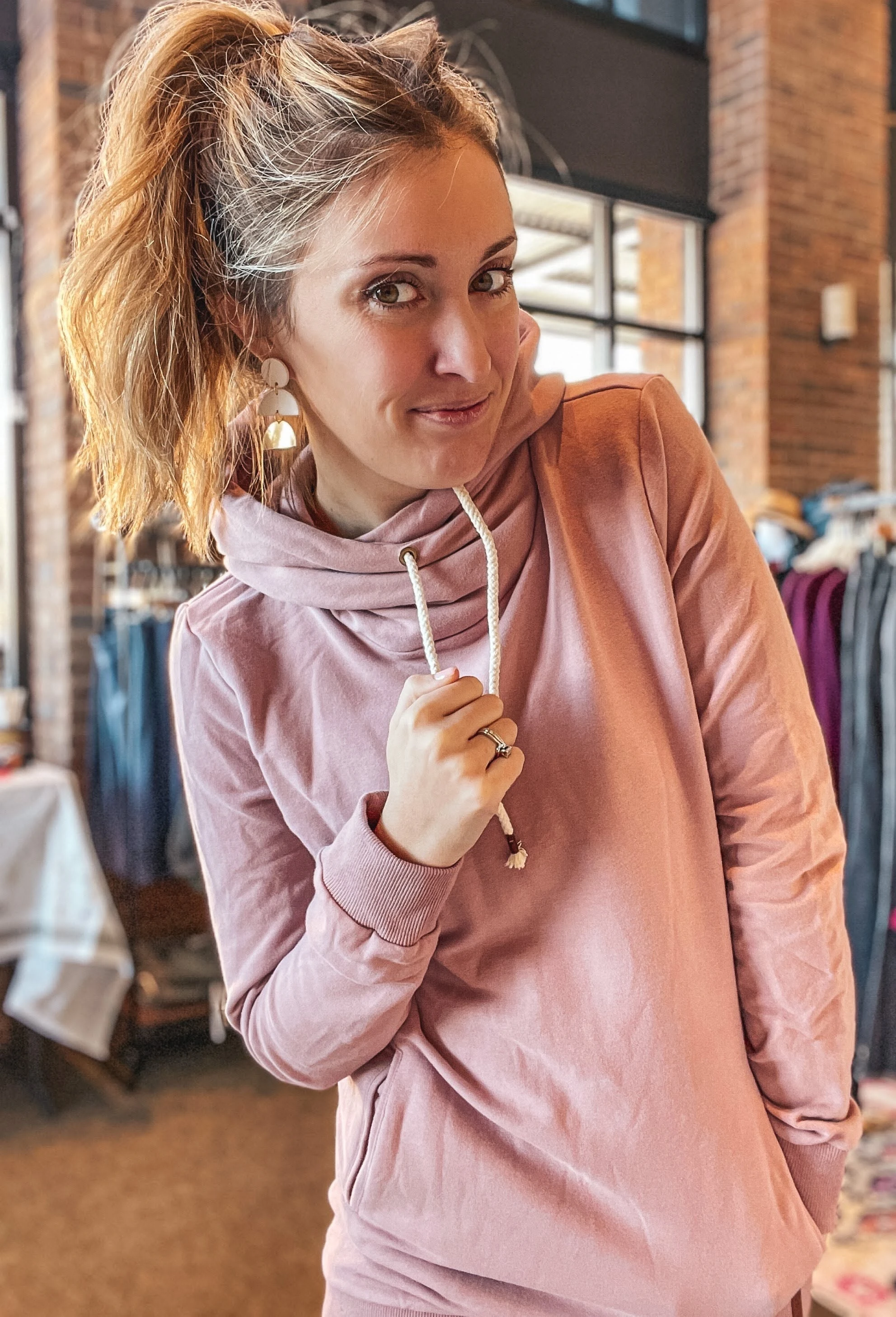 Ampersand SingleHood Sweatshirt- Rose Pink