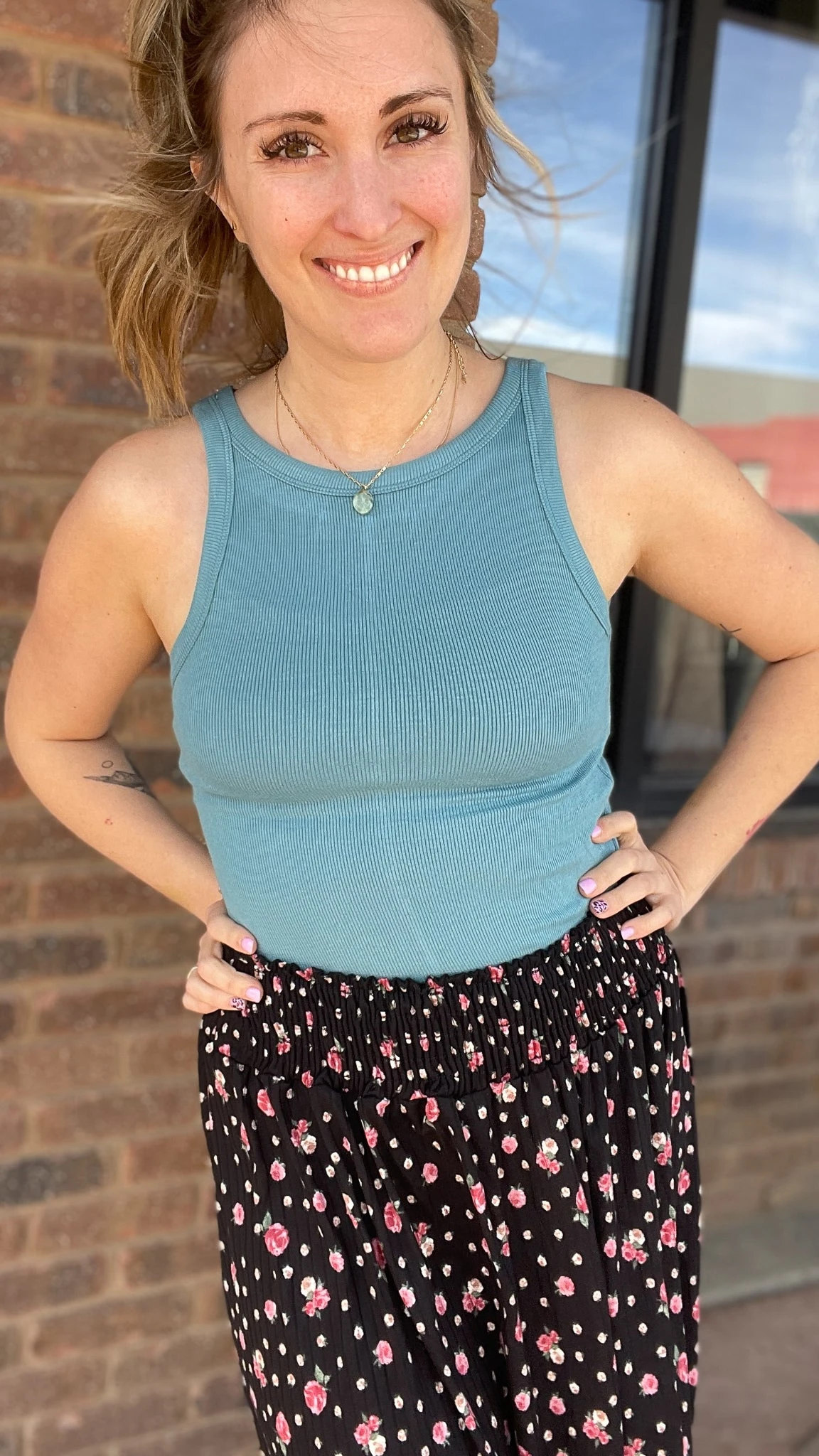 Basic Ribbed Tank Top (2 colors)